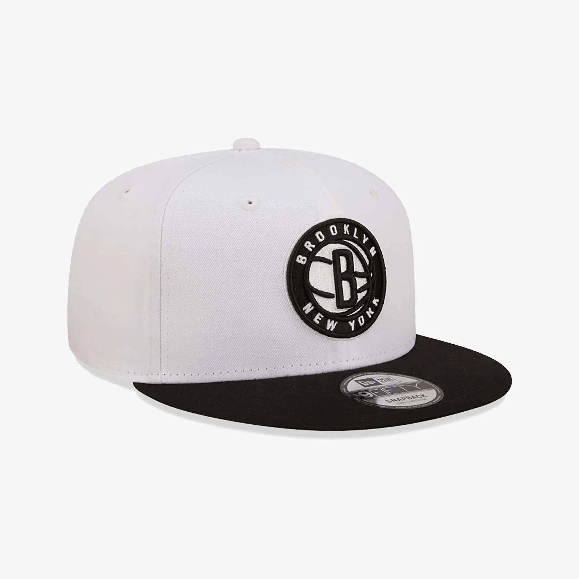 New Era | BROOKLYN NETS  { WHITE/CROWN